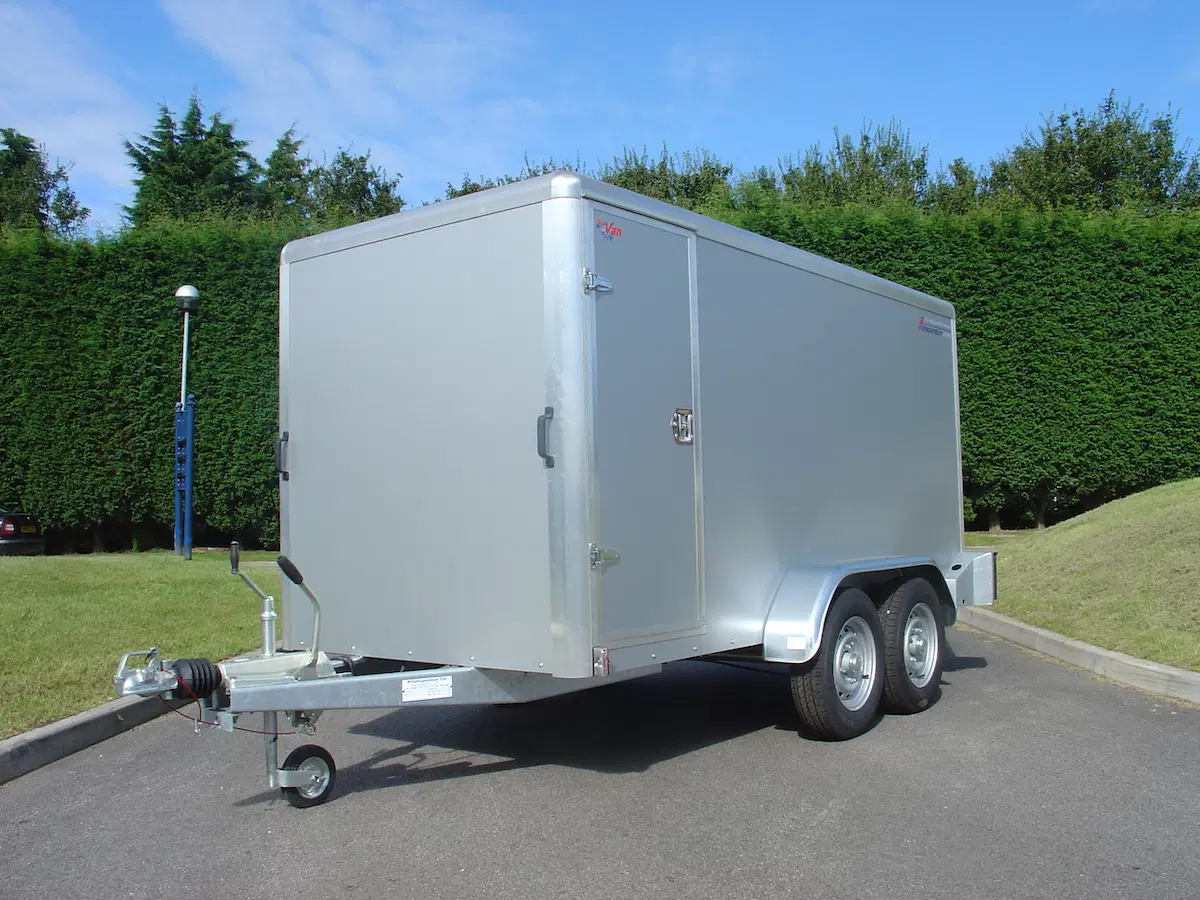 image-5.webp TAV5 Box Trailer - 2700kg – Bild 1